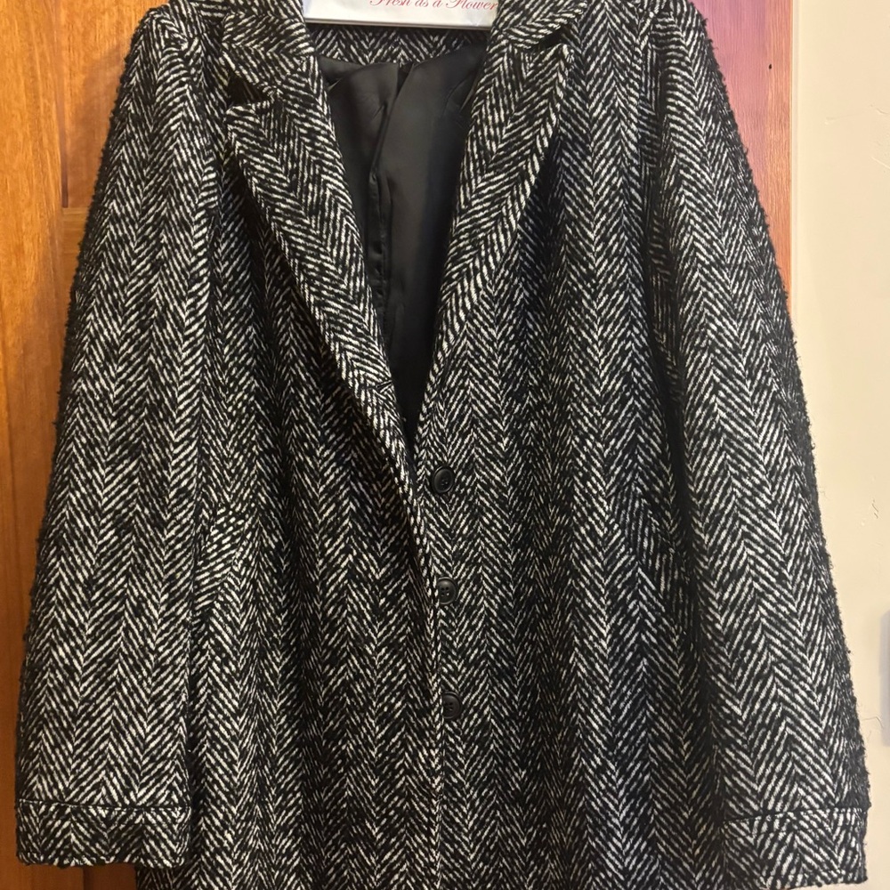 Karen Kane Fully Lined Herringbone Wool Car Coat (size L)